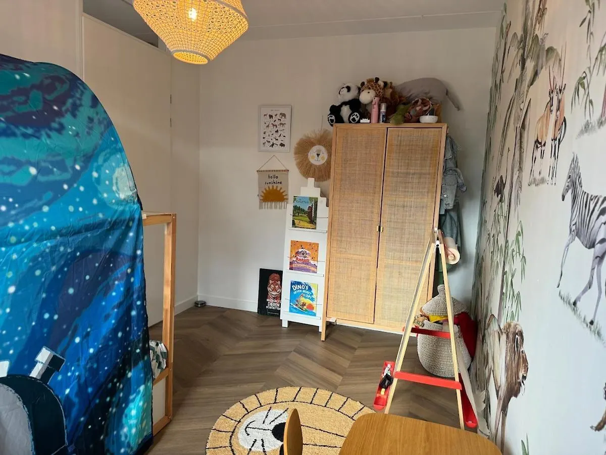 Cosy Amsterdam Noord Family Home Niederlande
